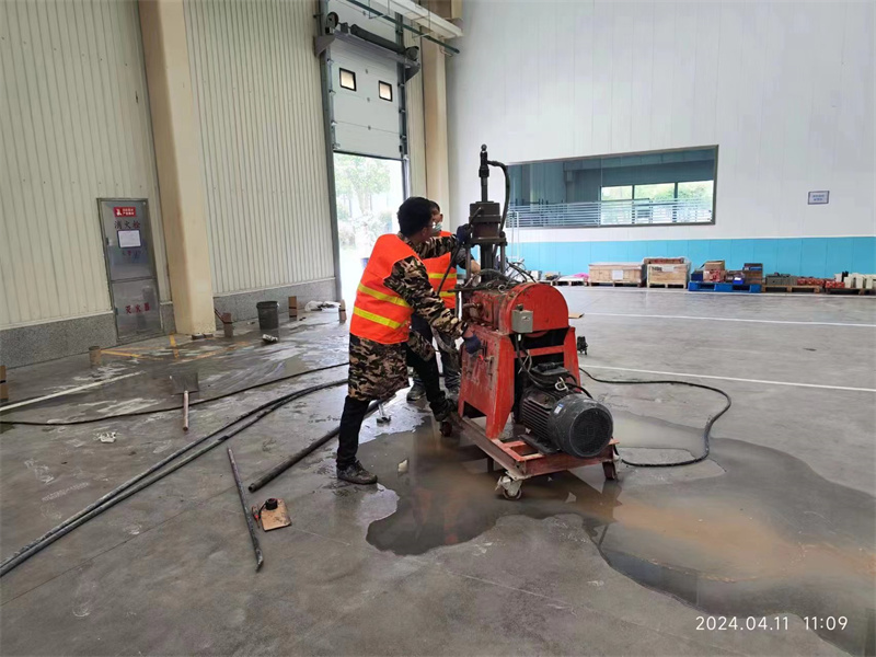 北戴河厂房地面下沉塌陷注浆加固施工